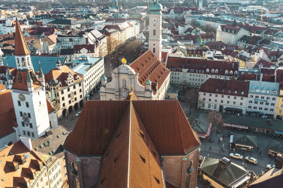 Imagem da cidade alemã para ilustrar conteúdo sobre O que você precisa saber sobre intercâmbio em Augsburg, na Alemanha.